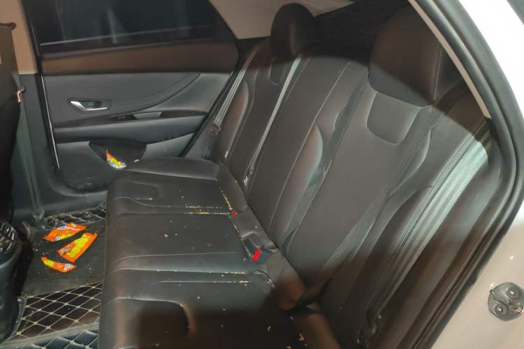Used Hyundai Elantra 2022 1.5L CVT LUX Prestige Edition Left Rear Seat