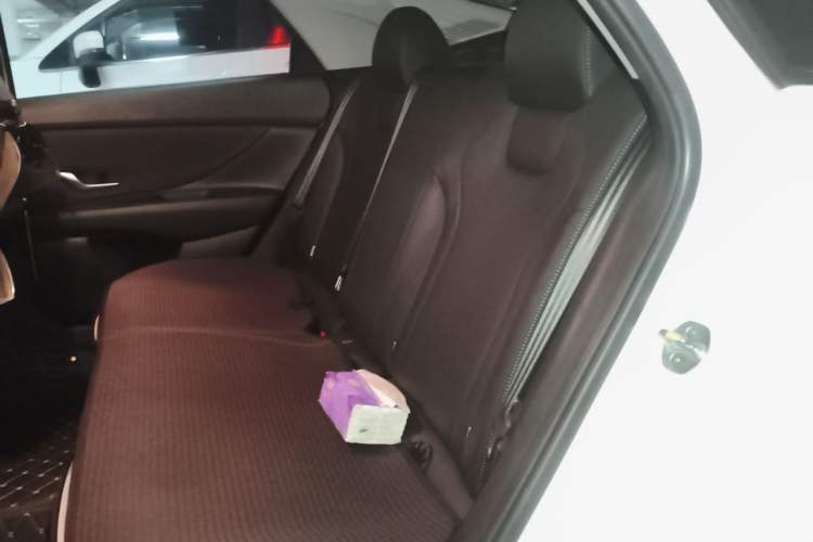 Used Hyundai Elantra 2022 1.5L CVT LUX Prestige Edition Left Rear Seat