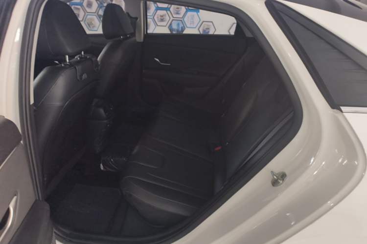 Used Hyundai Elantra 2022 1.5L CVT LUX Prestige Edition Left Rear Seat