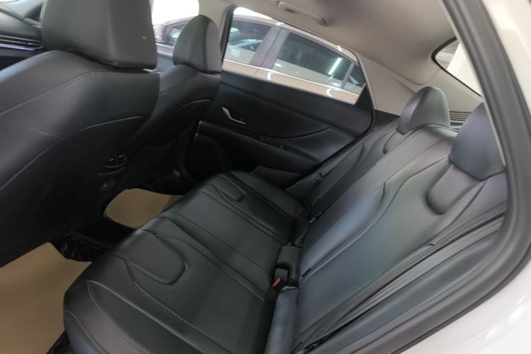 Used Hyundai Elantra 2022 1.5L CVT LUX Prestige Edition Left Rear Seat