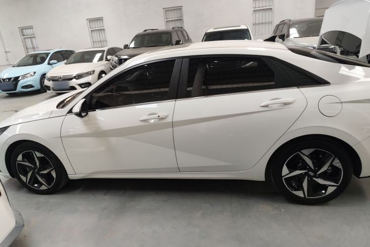 Used Hyundai Elantra 2022 1.5L CVT LUX Prestige Edition Left Side