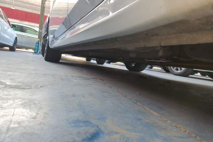 Used Hyundai Elantra 2022 240TGDi DCT LUX Prestige Edition Left Side Sill