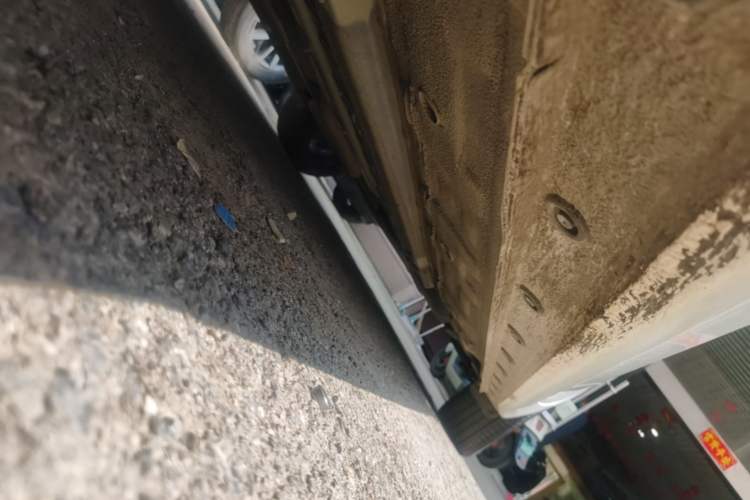 Used Hyundai Elantra 2022 1.5L CVT GLX Elite Edition Left Side Sill