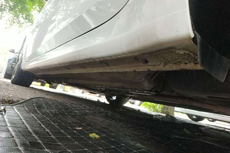 Used Hyundai Elantra 2022 1.5L CVT GLX Elite Edition Left Side Sill