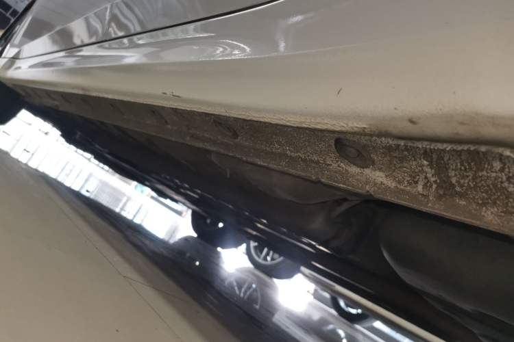 Used Hyundai Elantra 2022 1.5L CVT GLX Elite Edition Left Side Sill