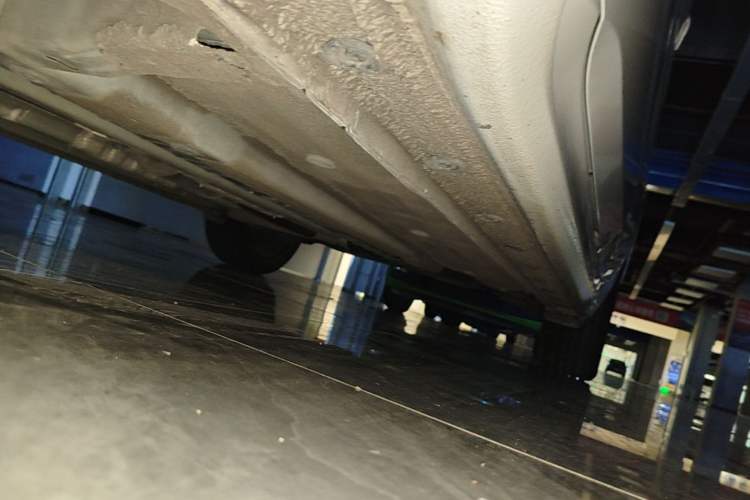 Used Hyundai Elantra 2022 1.5L CVT LUX Prestige Edition Left Side Sill