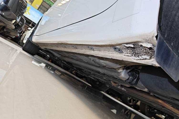 Used Hyundai Elantra 2022 1.5L CVT 20th Anniversary Edition Left Side Sill