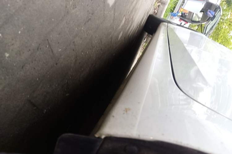 Used Hyundai Elantra 2022 1.5L CVT LUX Prestige Edition Left Side Sill