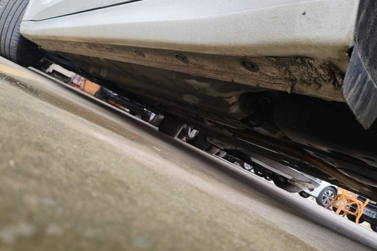 Used Hyundai Elantra 2022 1.5L CVT 20th Anniversary Edition Left Side Sill