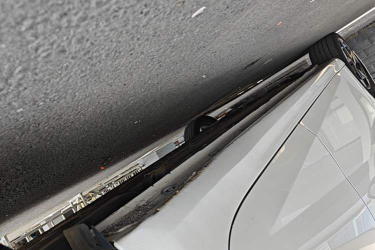 Used Hyundai Elantra 2022 1.5L CVT GLX Elite Edition Left Side Sill