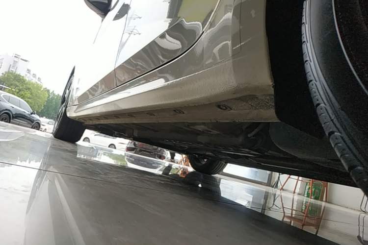 Used Hyundai Elantra 2022 1.5L CVT GLX Elite Edition Left Side Sill