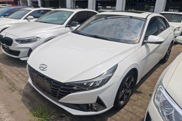 Used Hyundai Elantra 2022 1.5L CVT LUX Prestige Edition