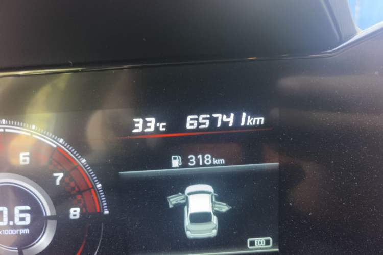 Used Hyundai Elantra 2022 240TGDi DCT LUX Prestige Edition Odometer Close Up