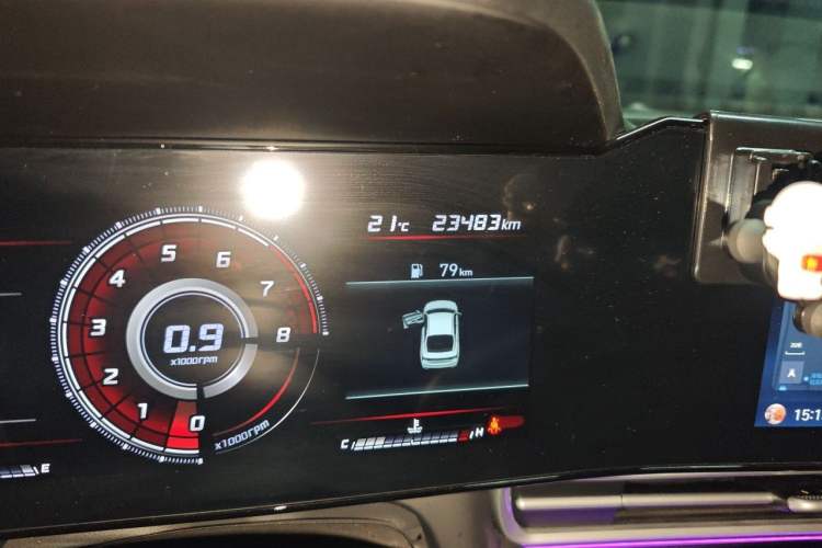 Used Hyundai Elantra 2022 1.5L CVT LUX Prestige Edition Odometer Close Up