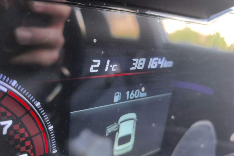 Used Hyundai Elantra 2022 240TGDi DCT TOP Flagship Edition Odometer Close Up