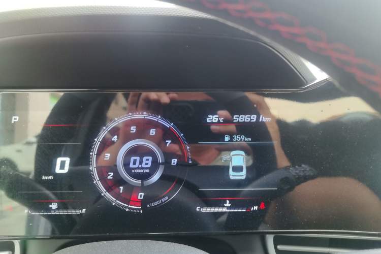 Used Hyundai Elantra 2022 1.5L CVT 20th Anniversary Edition Odometer Close Up