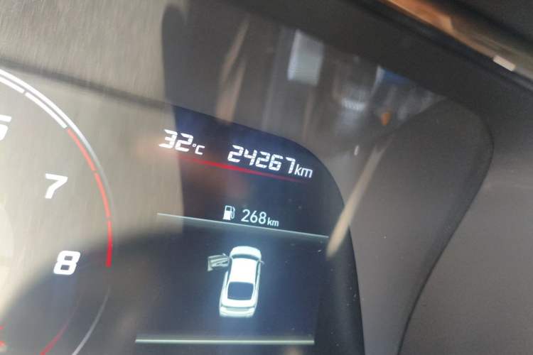Used Hyundai Elantra 2022 1.5L CVT GLX Elite Edition Odometer Close Up