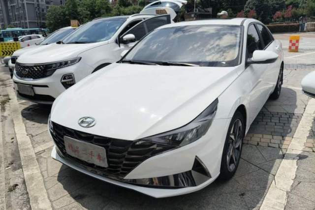 Used Hyundai Elantra 2022 1.5L CVT LUX Prestige Edition