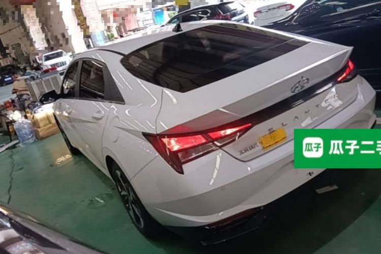 Used Hyundai Elantra 2022 1.5L CVT GLX Elite Edition Rear Left 45 Deg