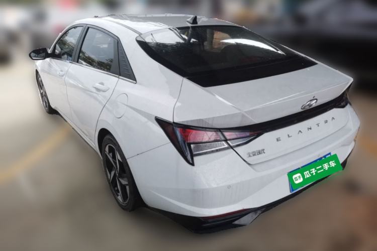 Used Hyundai Elantra 2022 1.5L CVT GLX Elite Edition Rear Left 45 Deg