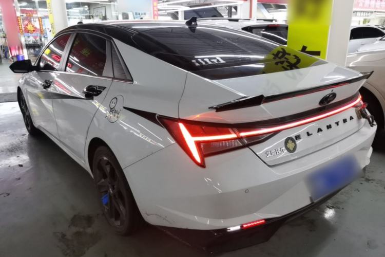 Used Hyundai Elantra 2022 1.5L CVT LUX Prestige Edition Rear Left 45 Deg