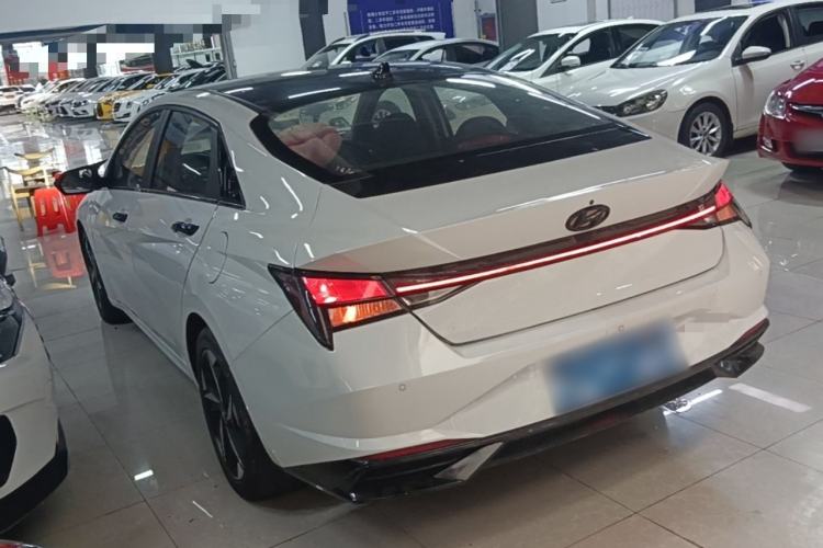 Used Hyundai Elantra 2022 1.5L CVT GLX Elite Edition Rear Left 45 Deg