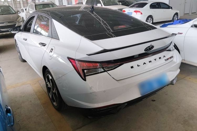 Used Hyundai Elantra 2022 1.5L CVT GLX Elite Edition Rear Left 45 Deg