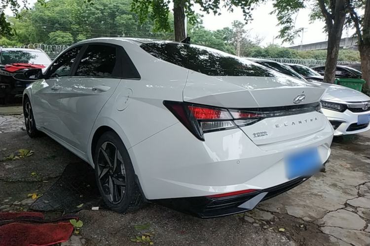 Used Hyundai Elantra 2022 1.5L CVT GLX Elite Edition Rear Left 45 Deg