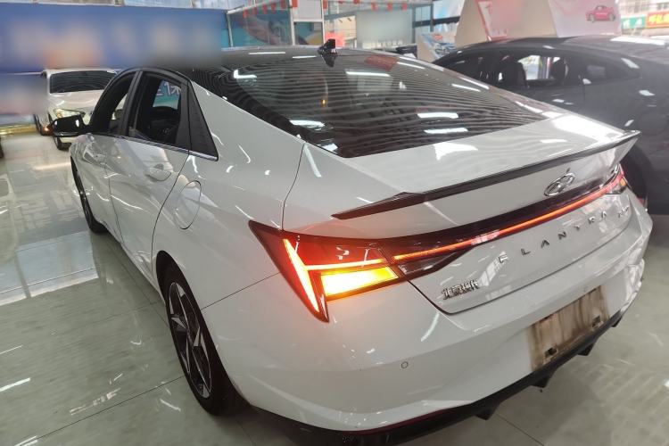 Used Hyundai Elantra 2022 240TGDi DCT LUX Prestige Edition Rear Left 45 Deg