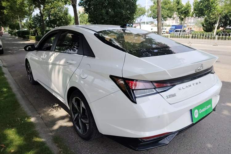 Used Hyundai Elantra 2022 1.5L CVT GLX Elite Edition Rear Left 45 Deg