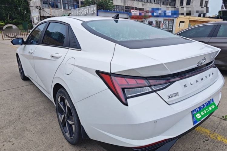 Used Hyundai Elantra 2022 1.5L CVT LUX Prestige Edition Rear Left 45 Deg