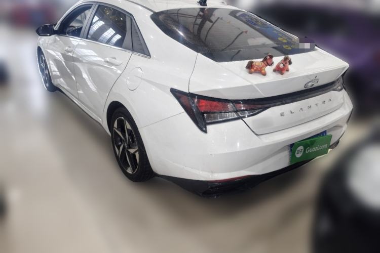 Used Hyundai Elantra 2022 1.5L CVT GLX Elite Edition Rear Left 45 Deg