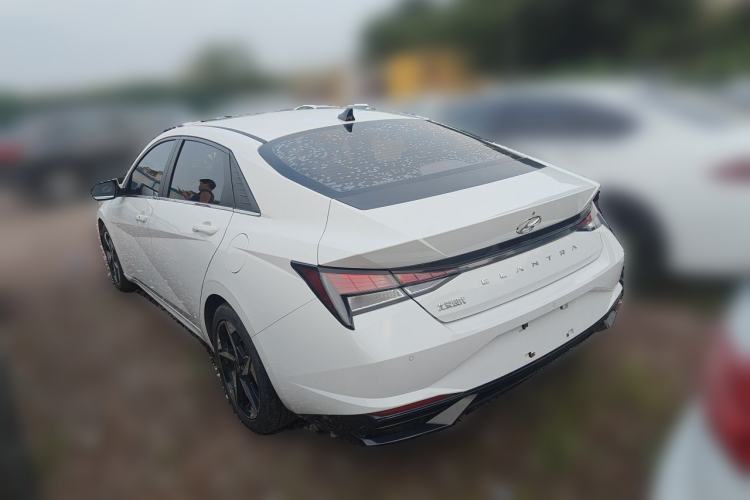 Used Hyundai Elantra 2022 1.5L CVT GLX Elite Edition Rear Left 45 Deg