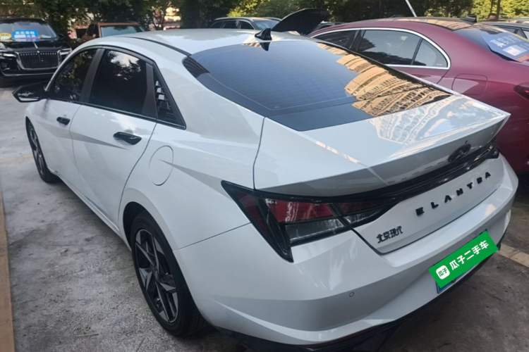 Used Hyundai Elantra 2022 1.5L CVT GLX Elite Edition Rear Left 45 Deg