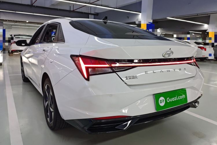 Used Hyundai Elantra 2022 1.5L CVT LUX Prestige Edition Rear Left 45 Deg