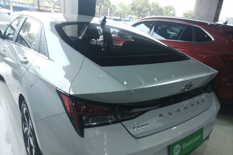 Used Hyundai Elantra 2022 1.5L CVT LUX Prestige Edition Rear Left 45 Deg