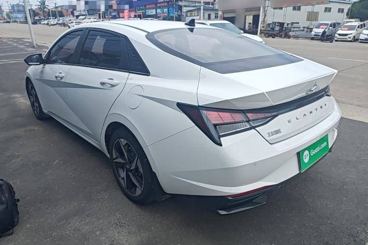 Used Hyundai Elantra 2022 1.5L CVT GLX Elite Edition Rear Left 45 Deg