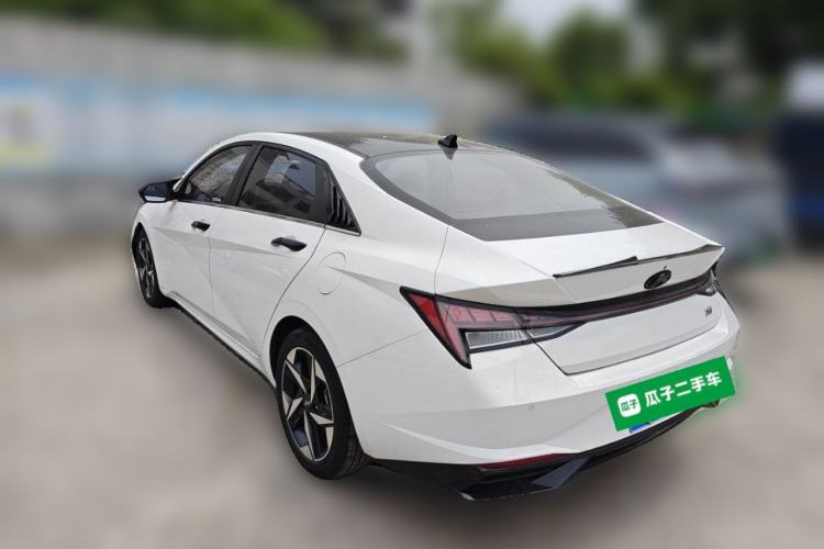 Used Hyundai Elantra 2022 1.5L CVT LUX Prestige Edition Rear Left 45 Deg