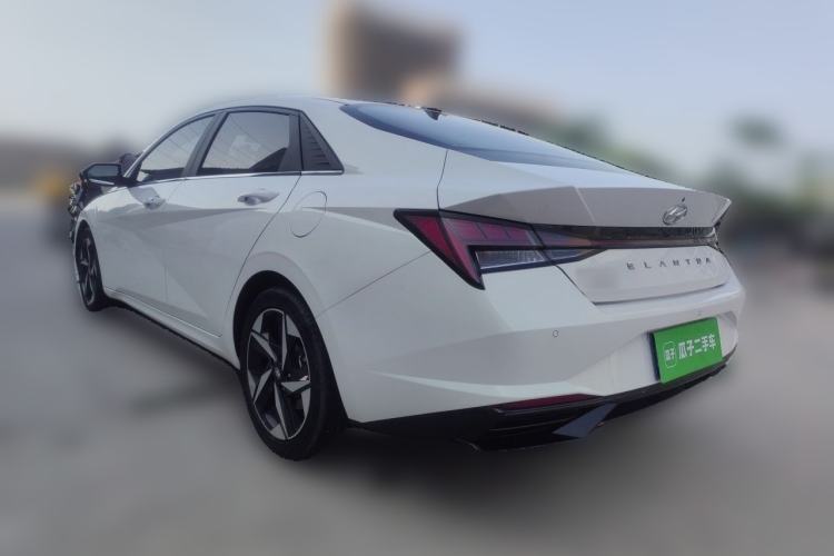 Used Hyundai Elantra 2022 1.5L CVT LUX Prestige Edition Rear Left 45 Deg