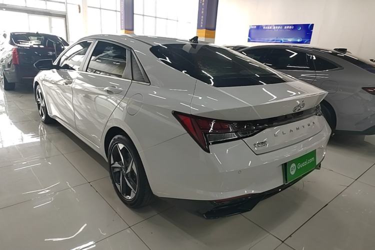Used Hyundai Elantra 2022 1.5L CVT LUX Prestige Edition Rear Left 45 Deg