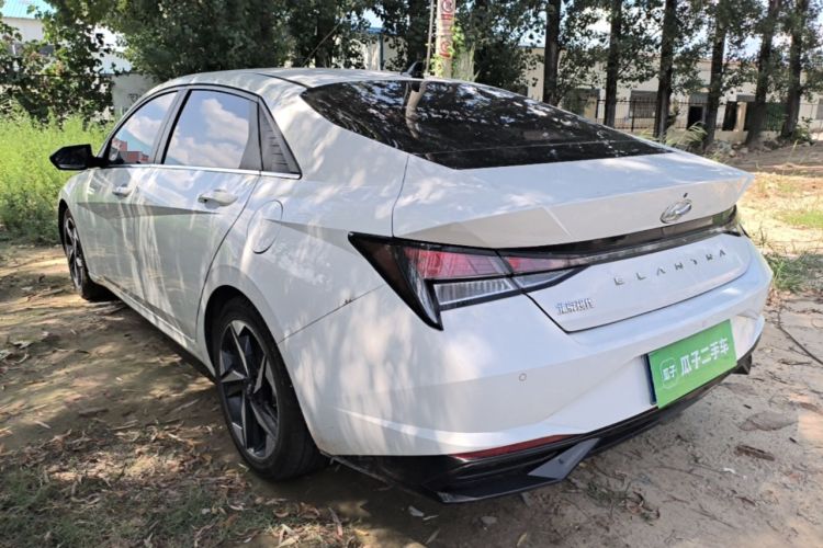 Used Hyundai Elantra 2022 1.5L CVT GLX Elite Edition Rear Left 45 Deg