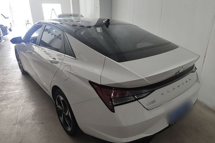 Used Hyundai Elantra 2022 1.5L CVT LUX Prestige Edition Rear Left 45 Deg