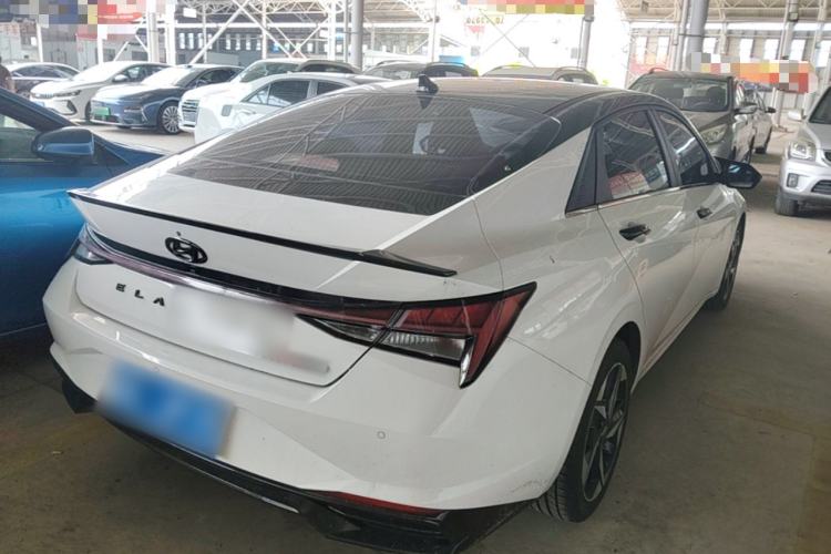 Used Hyundai Elantra 2022 1.5L CVT GLX Elite Edition Rear Right 45 Deg