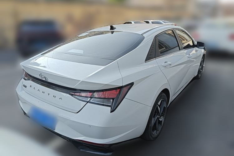 Used Hyundai Elantra 2022 1.5L CVT GLX Elite Edition Rear Right 45 Deg