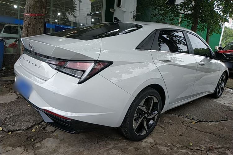 Used Hyundai Elantra 2022 1.5L CVT GLX Elite Edition Rear Right 45 Deg
