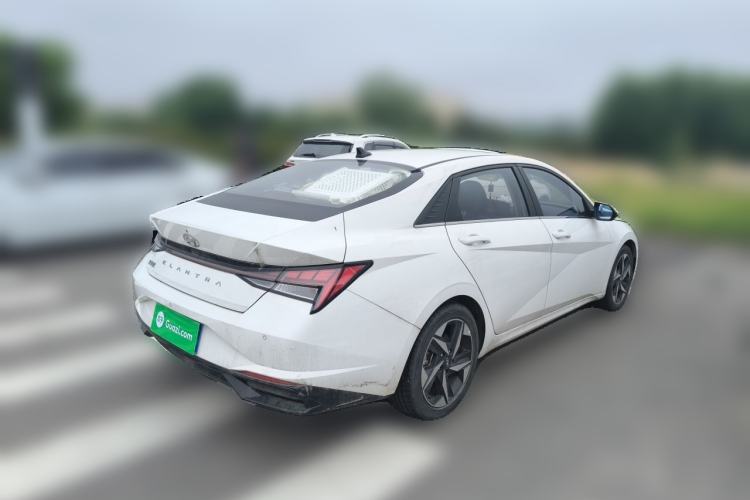 Used Hyundai Elantra 2022 1.5L CVT LUX Prestige Edition Rear Right 45 Deg