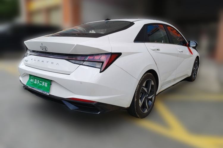 Used Hyundai Elantra 2022 1.5L CVT LUX Prestige Edition Rear Right 45 Deg