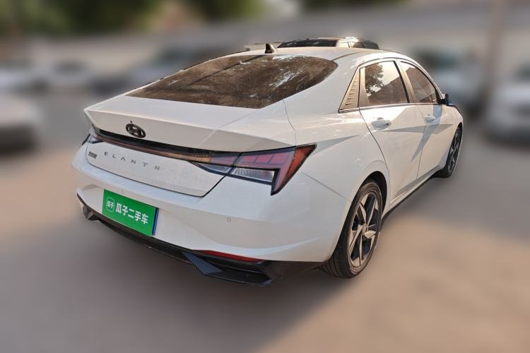 Used Hyundai Elantra 2022 1.5L CVT LUX Prestige Edition Rear Right 45 Deg