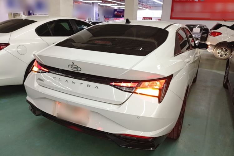 Used Hyundai Elantra 2022 1.5L CVT GLX Elite Edition Rear Right 45 Deg