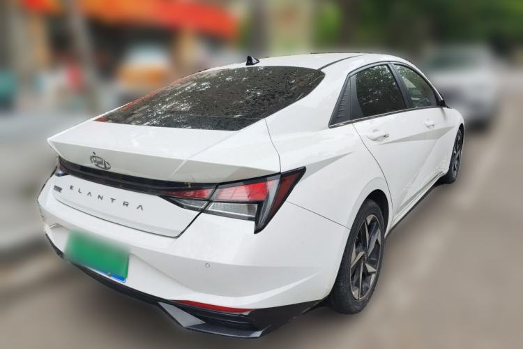 Used Hyundai Elantra 2022 1.5L CVT GLX Elite Edition Rear Right 45 Deg